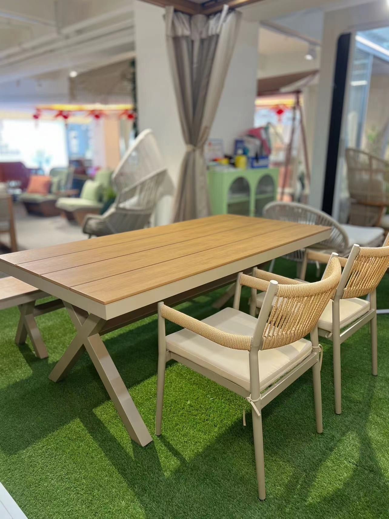 DARA Coastal Outdoor Dining Set