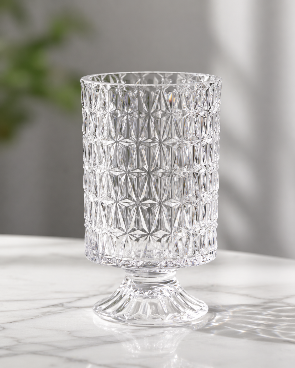 Luxe Crystal Pedestal Vase 18cm
