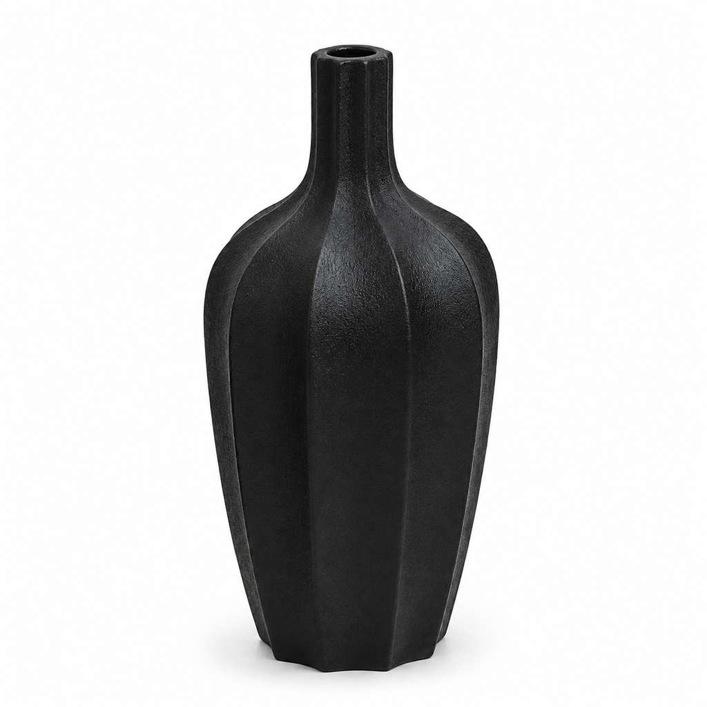 Modern Faceted Resin Planter – Black (36 × 71 cm)
