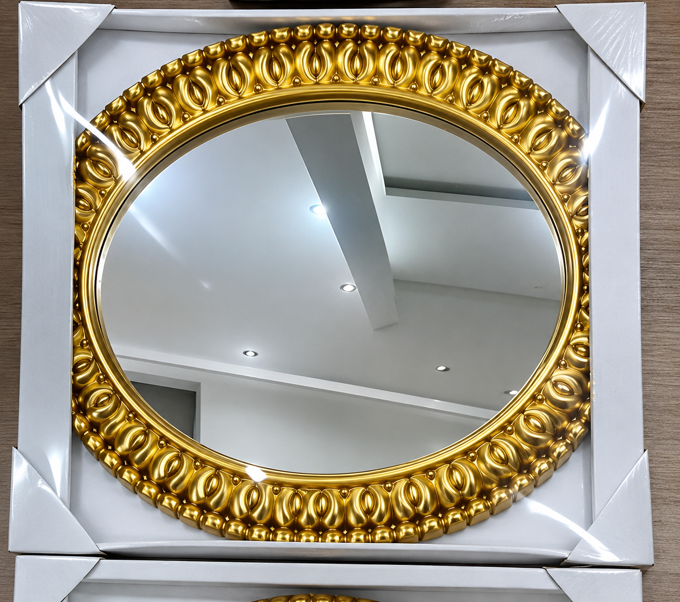 Classic Round Gold Wall Mirror