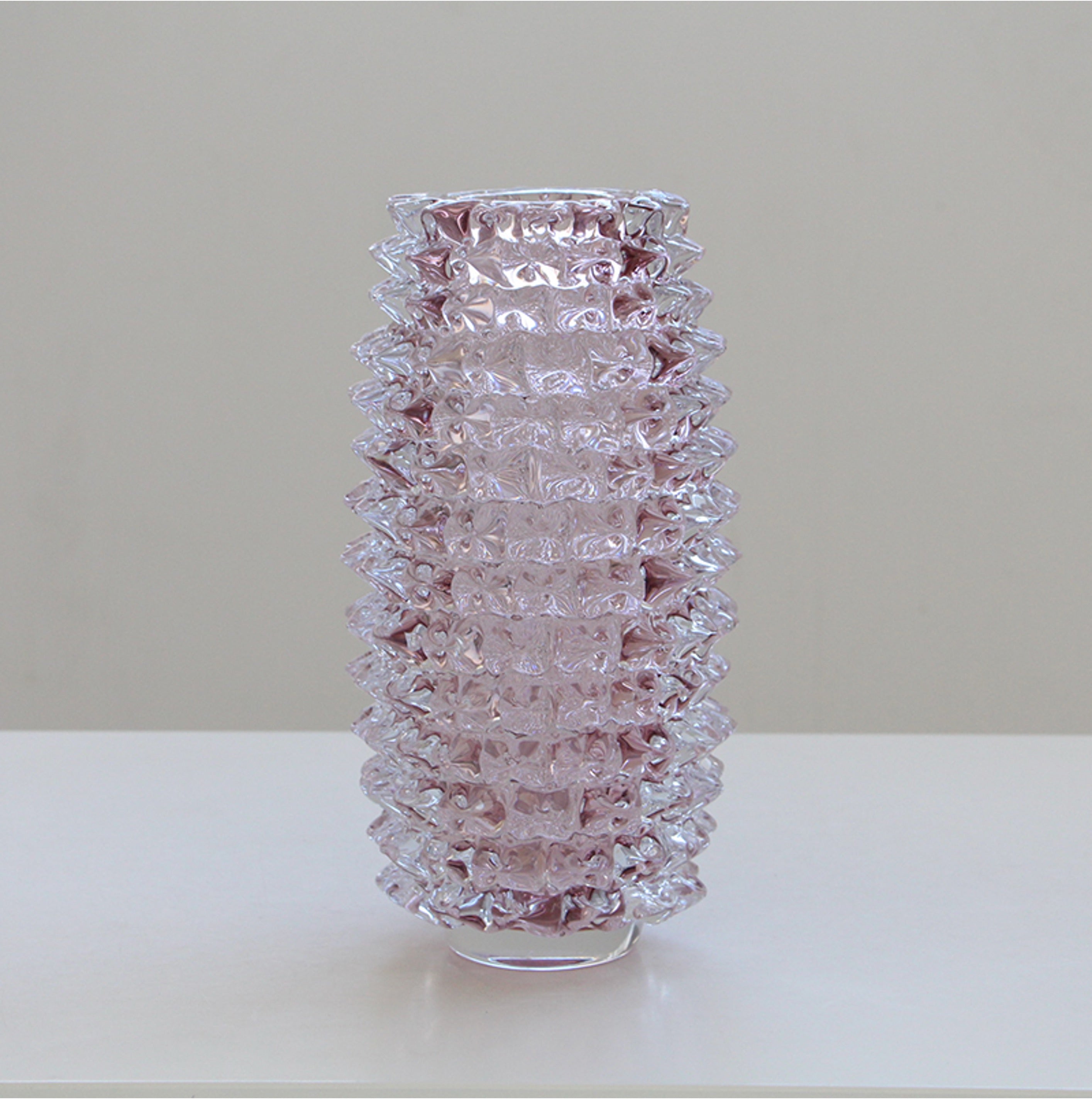 Blush Crystal Ripple Glass Vase – Modern Decorative Accent (18-18-35cm)