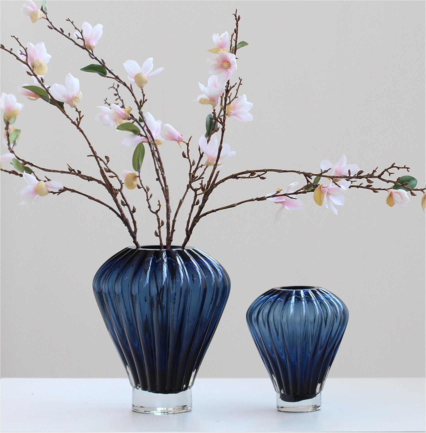 Midnight Blue Ribbed Glass Vase – Elegant Duo Collection (17-17-20cm) ONE piece. item N0: 1925