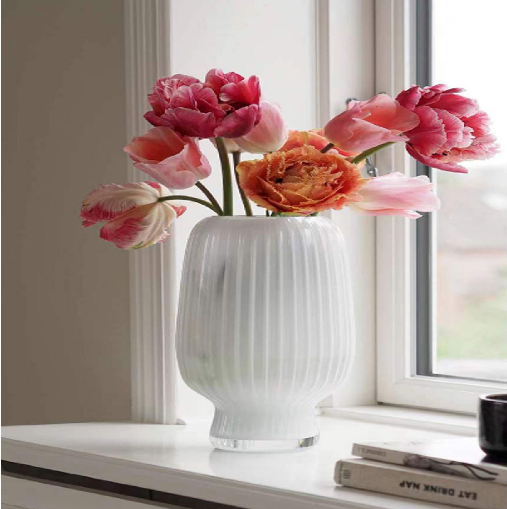 Frosted Ribbed Glass Vase – Soft Minimalist Elegance (16-31.5cm) ITEM NO: BX25599