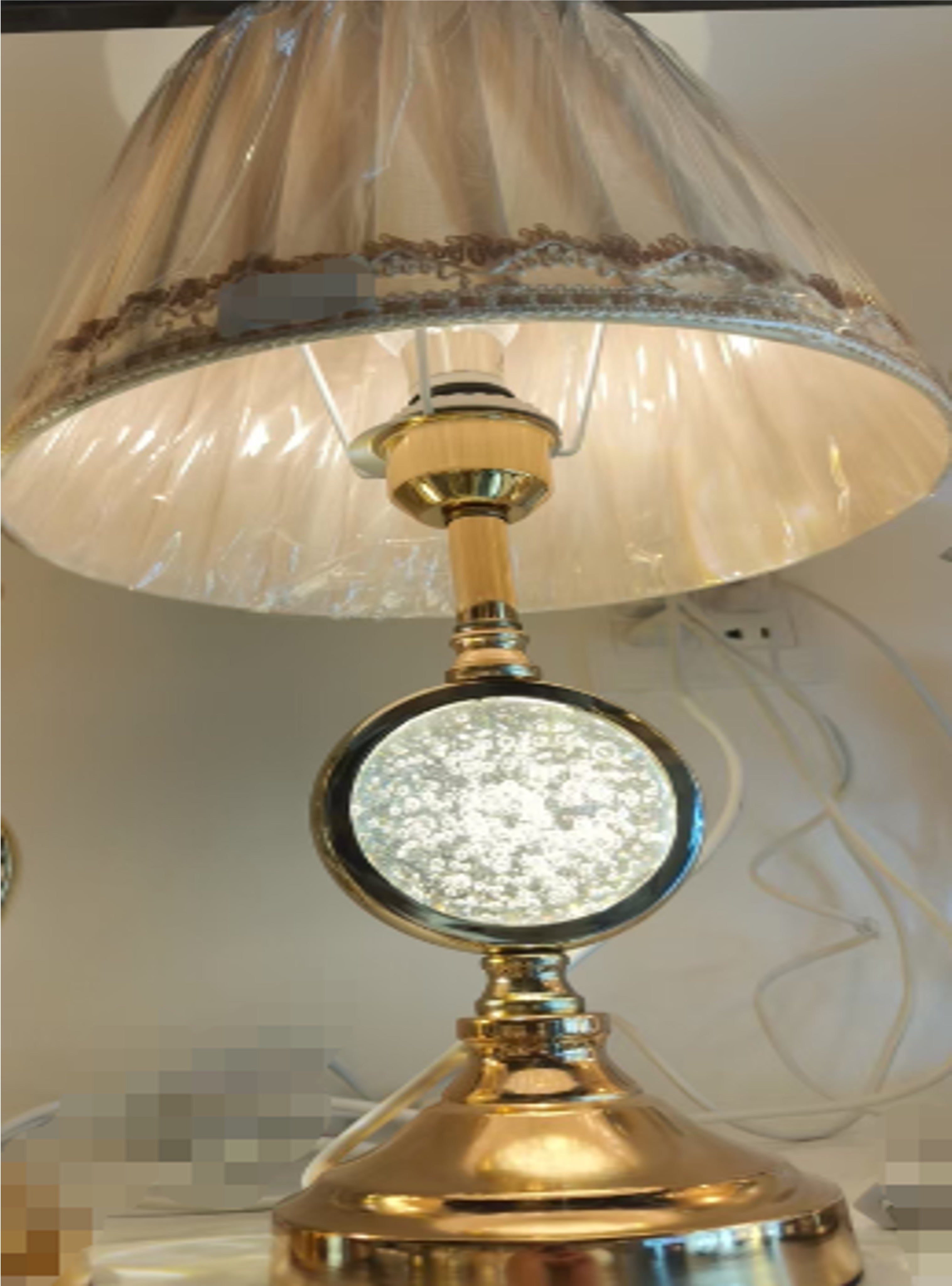 Classic Crystal Accent Table Lamp – Gold Luxe Edition. ITEM NO: 8644