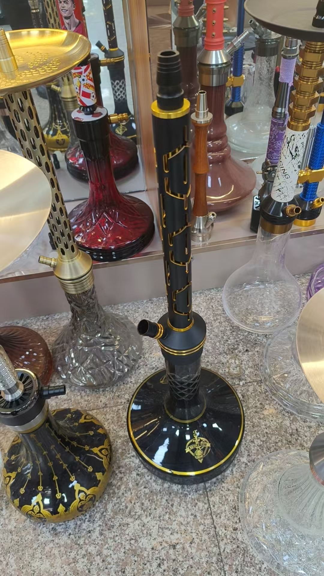 Prestige Black & Gold Hookah